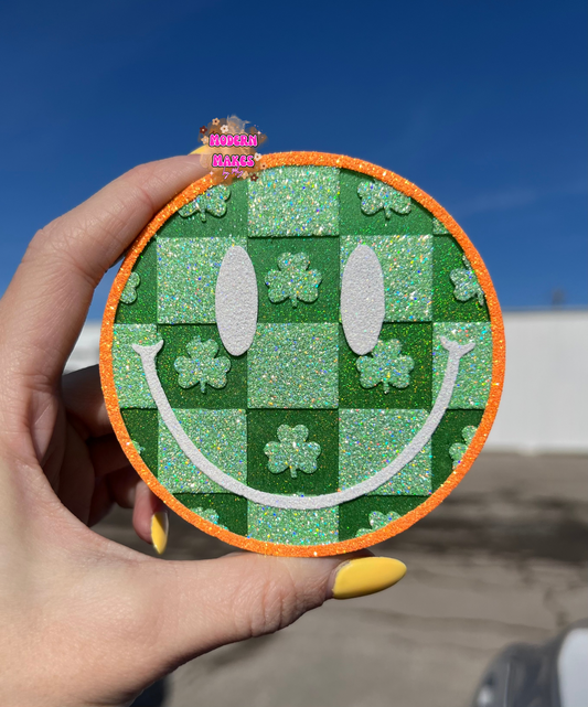 Clover Checkered Smiley