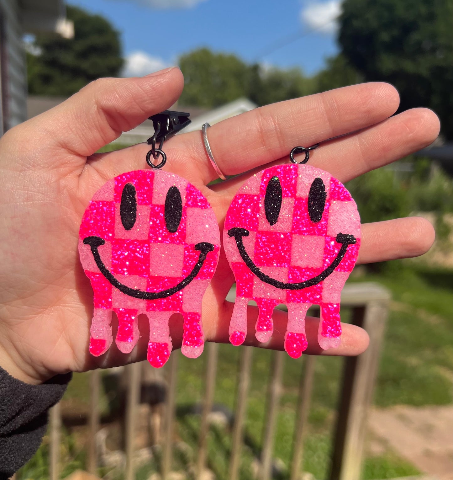 Checkered Drip Smiley Vent Clips