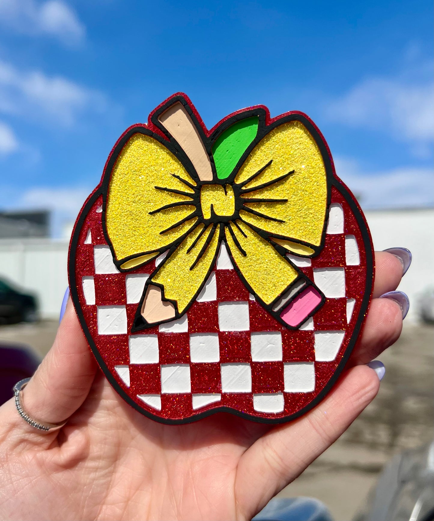 Checkered Apple w/ Pencil Bow