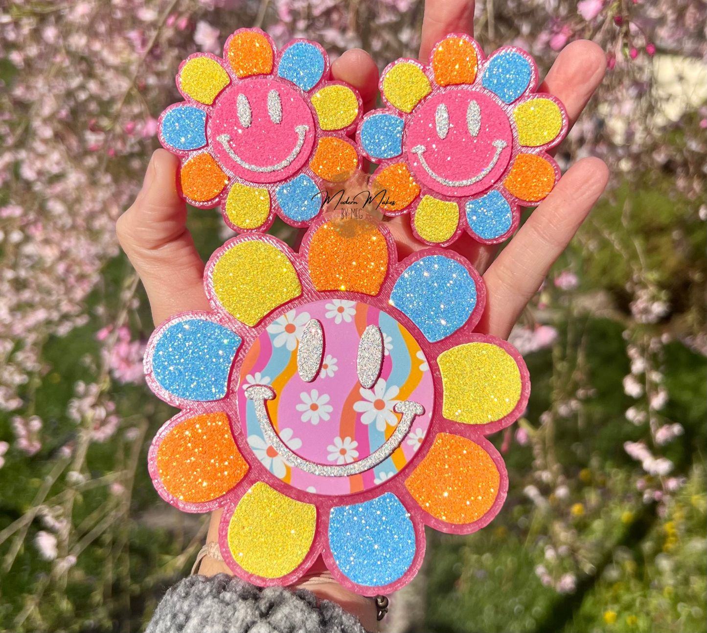 Retro Smiley Flower Vent Clips