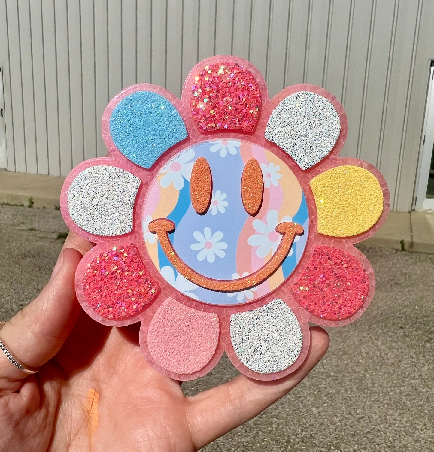 Retro Flower Smiley